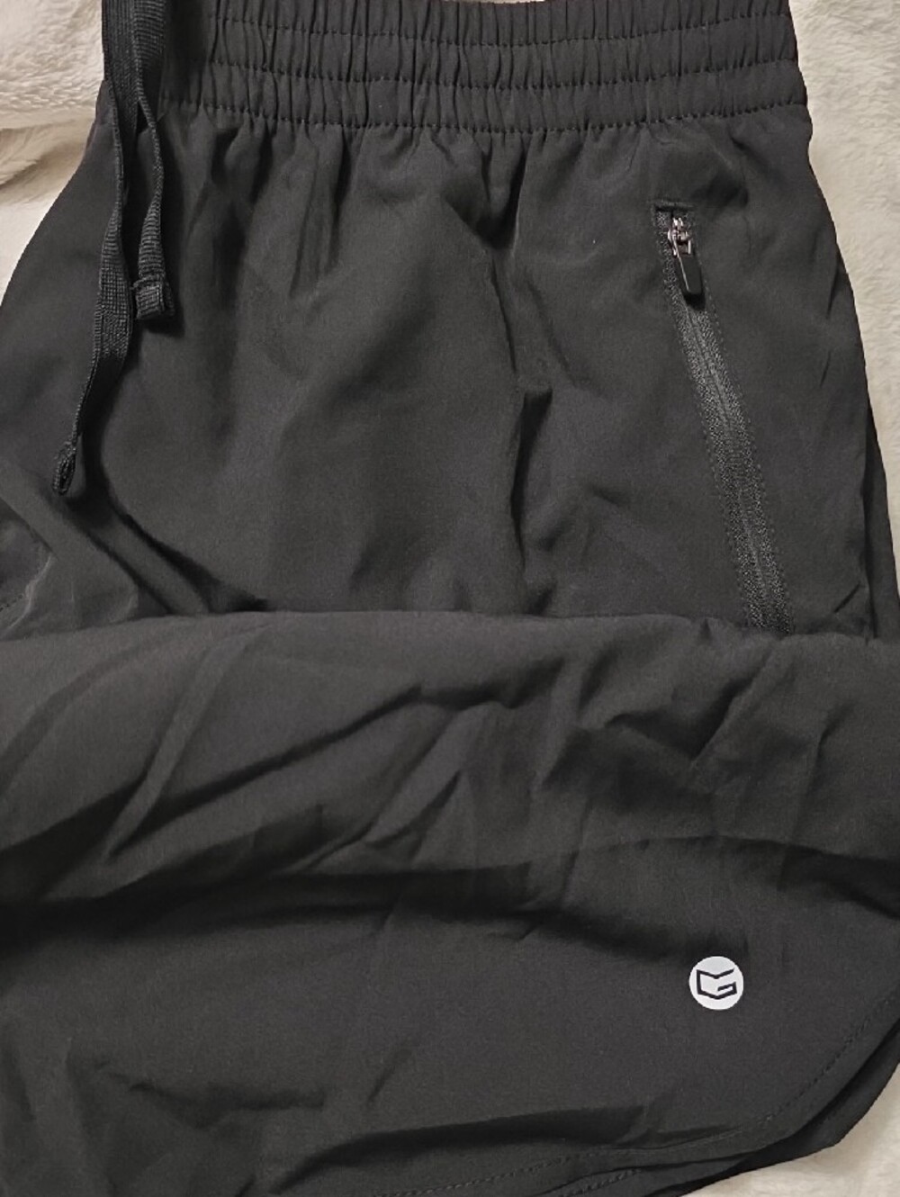 Dolphin Hem Zip Pockets Short 7" - Picture 6 of 6